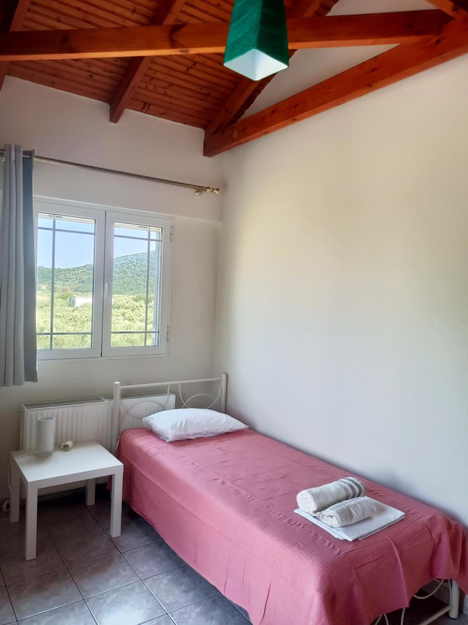 Zoi'S Hοuse.Vacation Home In Mani Near Vathi Beach Bagian luar foto